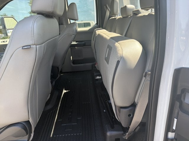 2017 Ford Super Duty F-350 SRW Base