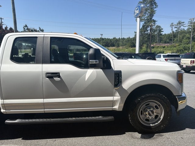 2017 Ford Super Duty F-350 SRW Base