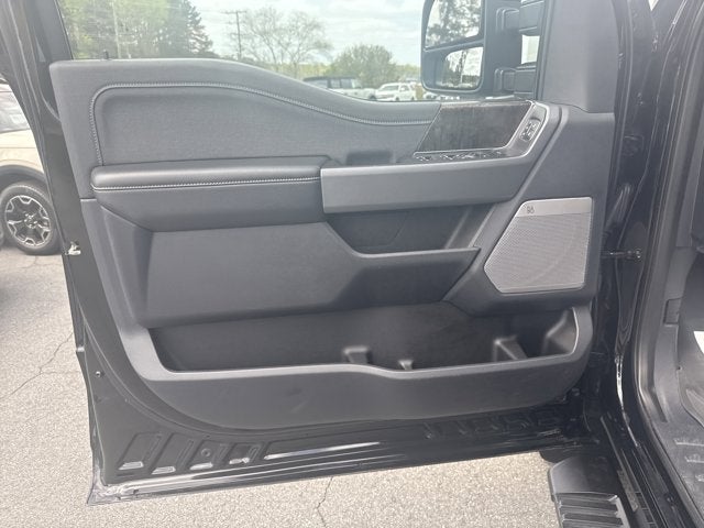 2024 Ford Super Duty F-350 SRW LARIAT