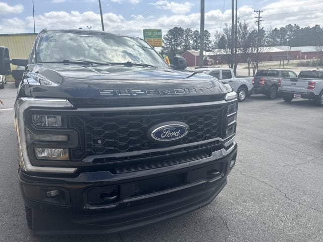 2024 Ford Super Duty F-350 SRW LARIAT