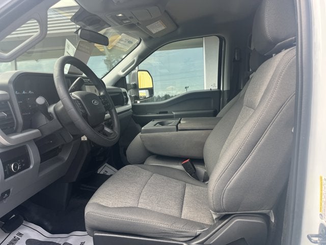 2024 Ford Super Duty F-350 SRW XL