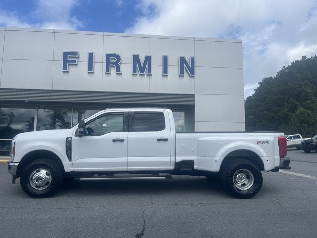 2025 Ford F-350's photo