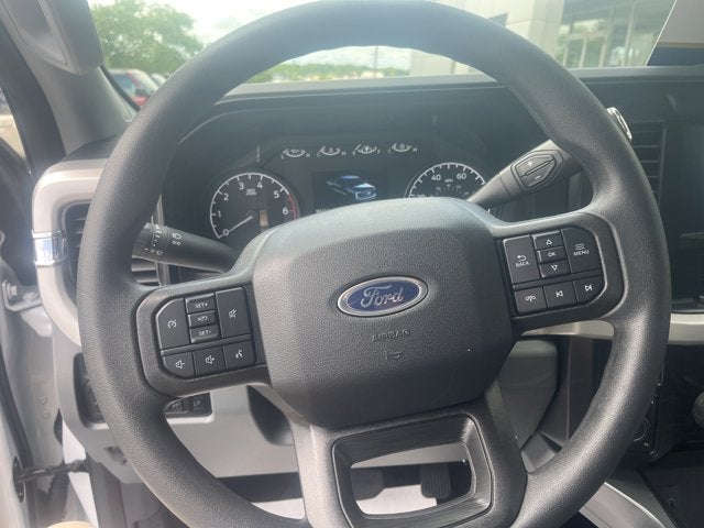 2025 Ford Super Duty F-350 DRW XLT 4x4 SD Crew Cab 8 ft. box 176 in. WB DRW