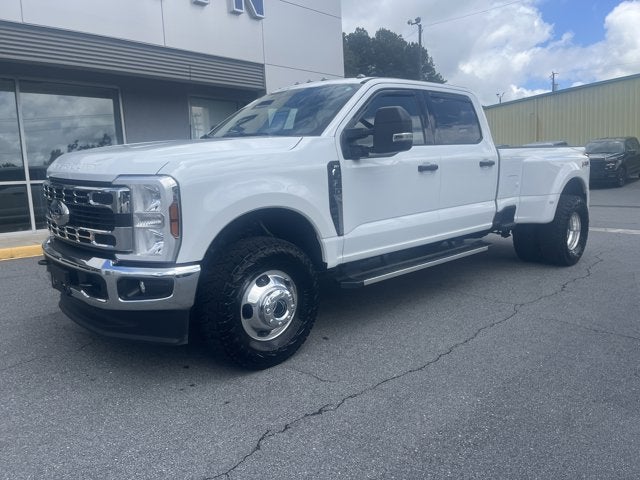 2025 Ford Super Duty F-350 DRW XLT 4x4 SD Crew Cab 8 ft. box 176 in. WB DRW
