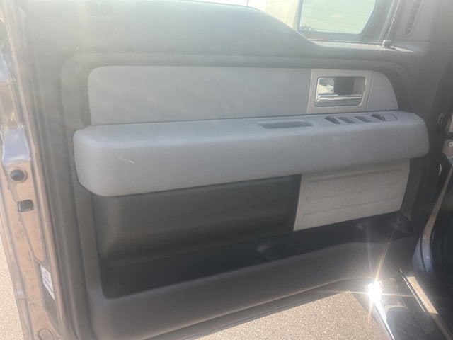 2011 Ford F-150 XL 4x2 Super Cab Styleside 6.5 ft. box 145 in. WB