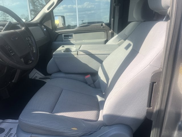 2011 Ford F-150 XL 4x2 Super Cab Styleside 6.5 ft. box 145 in. WB