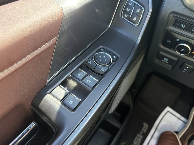 2023 Ford F-150 Lariat 4x4 SuperCrew Cab 5.5 ft. box 145 in. WB