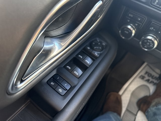 2024 GMC Yukon XL AT4