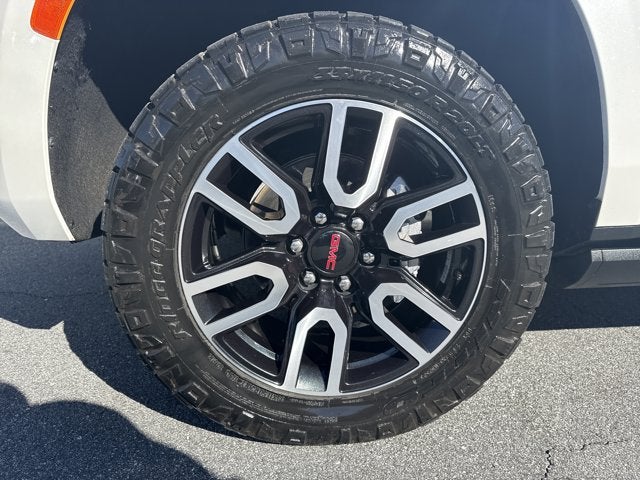 2024 GMC Yukon XL AT4