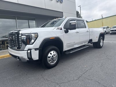 2025 GMC Sierra 3500HD Denali