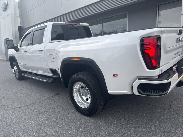 2025 GMC Sierra 3500HD Denali