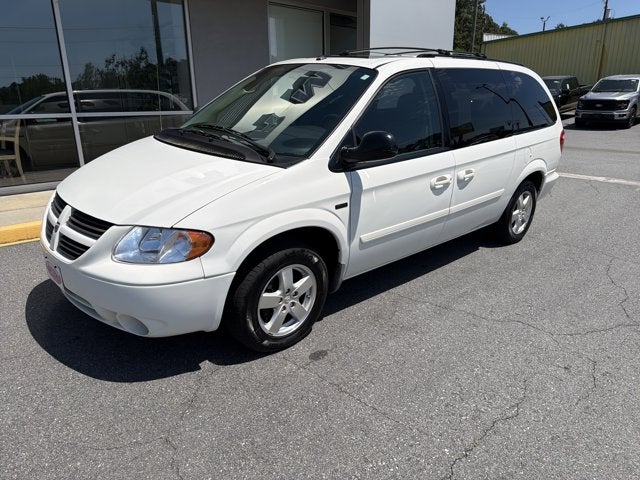 Used 2007 Dodge Grand Caravan SXT with VIN 2D4GP44L37R288444 for sale in Laurens, SC