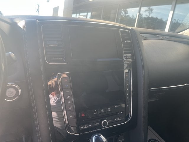 2021 INFINITI QX80 LUXE