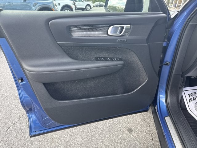 2021 Volvo XC40 R-Design