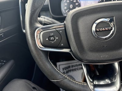 2021 Volvo XC40 R-Design