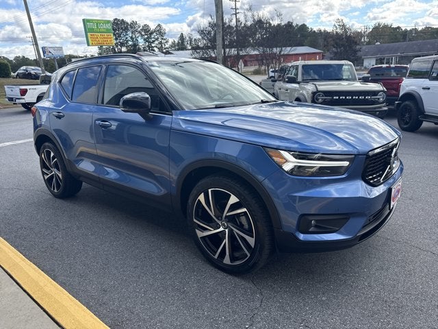 2021 Volvo XC40 R-Design