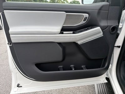 2027 Ford Expedition Max MAX Platinum