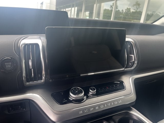 2027 Ford Expedition Max MAX Platinum
