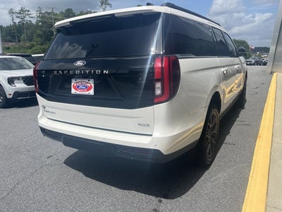 2027 Ford Expedition Max MAX Platinum