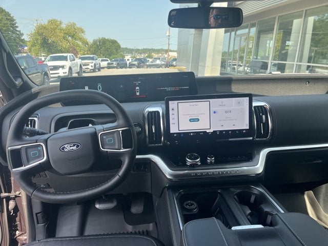 2027 Ford Expedition Max MAX Platinum