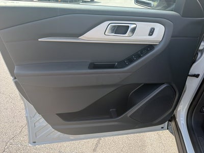 2027 Ford Explorer 4DR RWD ACTIVE
