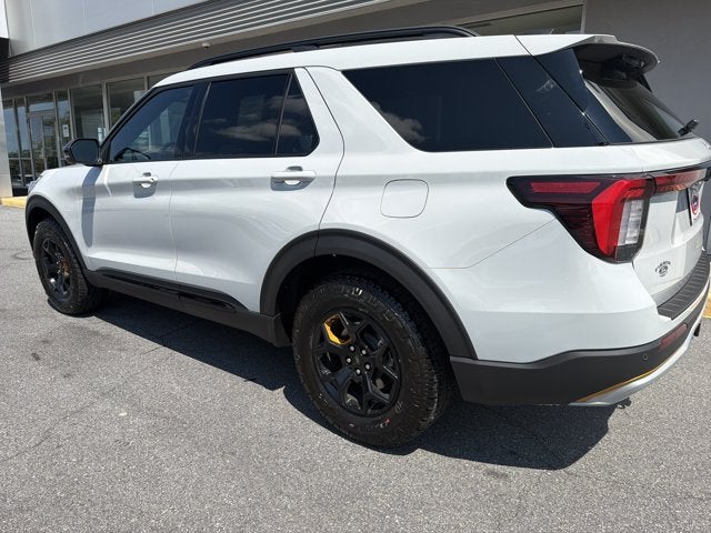 2027 Ford Explorer 4DR AWD TREMOR