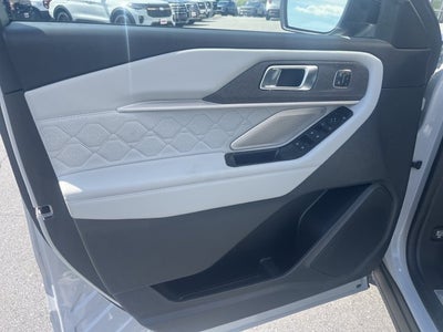 2027 Ford Explorer Platinum