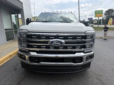 2027 Ford Super Duty F-350 SRW F-350® Lariat®