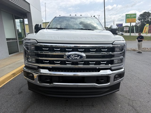 2027 Ford Super Duty F-350 SRW F-350® Lariat®