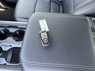 2026 Ford Super Duty F-350 SRW F-350® Lariat®