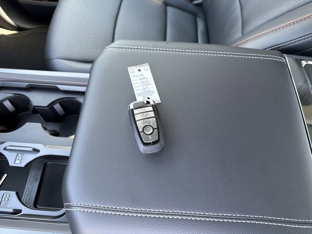 2026 Ford Super Duty F-350 SRW F-350® Lariat®