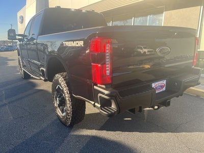 2026 Ford Super Duty F-350 SRW F-350® Lariat®