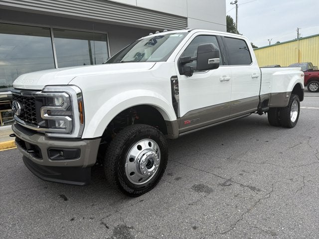 2026 Ford Super Duty F-450 DRW F-450® King Ranch®