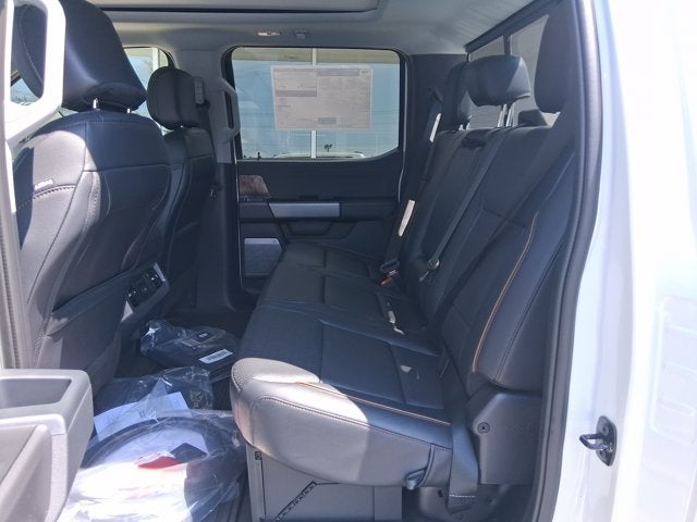 2026 Ford Super Duty F-450 DRW F-450® Lariat®