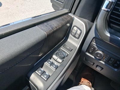 2026 Ford Super Duty F-450 DRW F-450® Lariat®