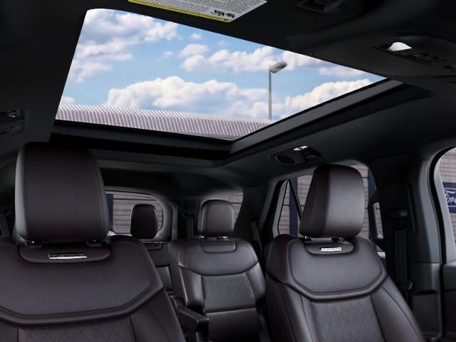 2027 Ford Explorer 4-Door 4DR RWD PLTNM